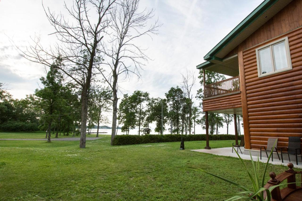 Chalets Et Spa Lac Saint-Jean Чемборд Екстер'єр фото
