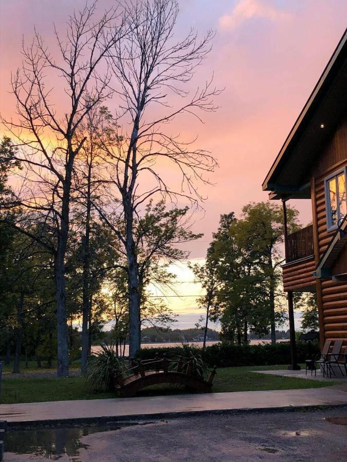 Chalets Et Spa Lac Saint-Jean Чемборд Екстер'єр фото