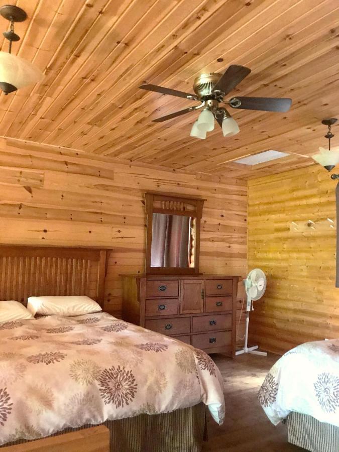Chalets Et Spa Lac Saint-Jean Чемборд Екстер'єр фото