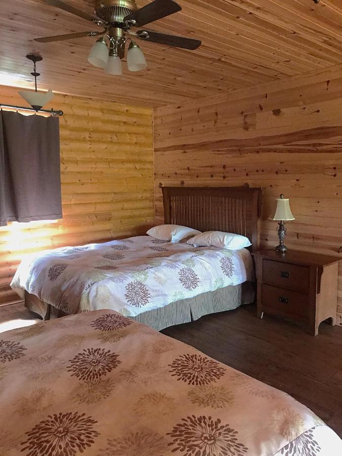 Chalets Et Spa Lac Saint-Jean Чемборд Екстер'єр фото