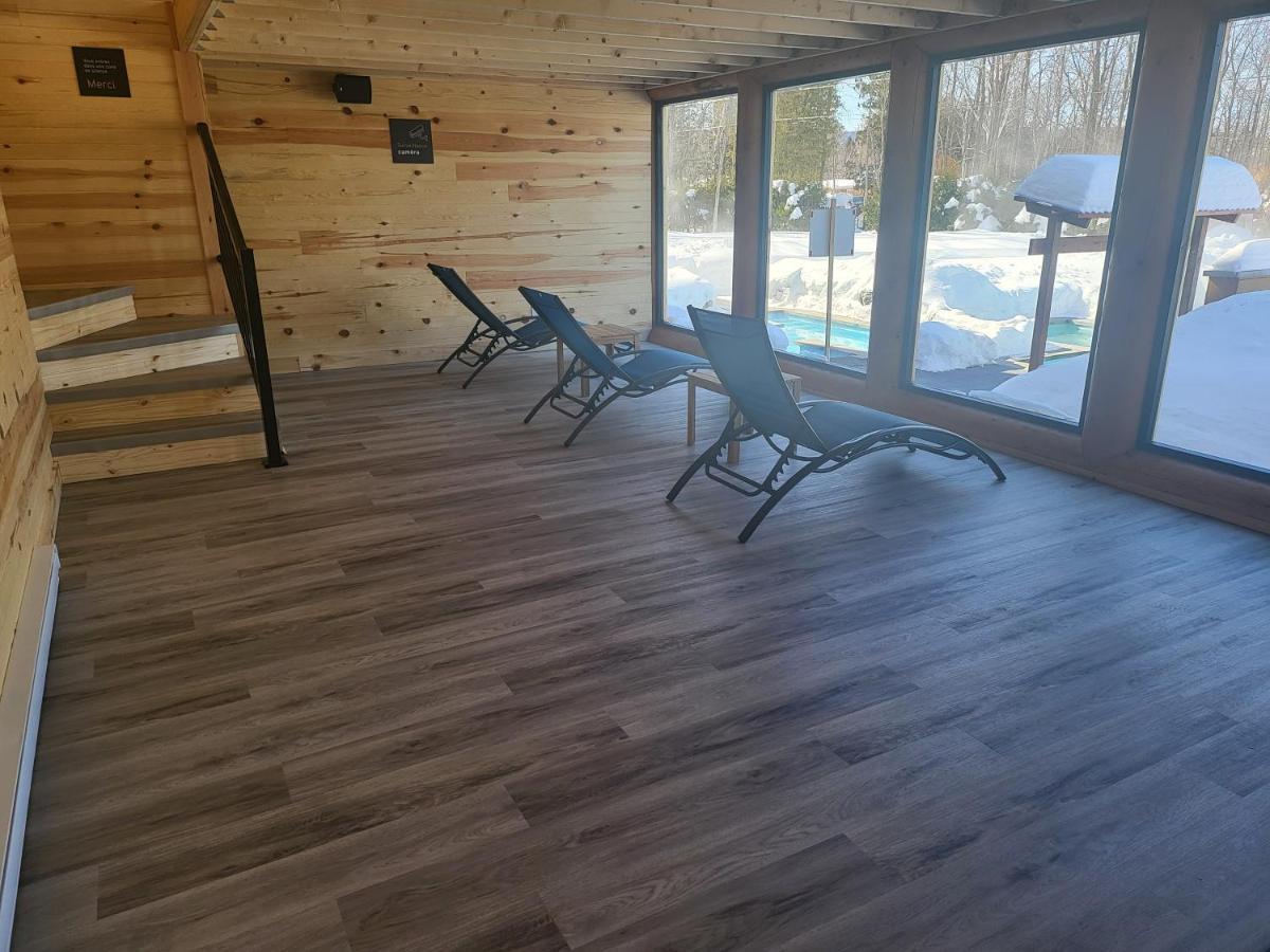 Chalets Et Spa Lac Saint-Jean Чемборд Екстер'єр фото