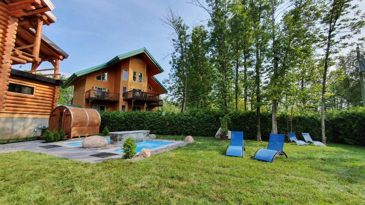 Chalets Et Spa Lac Saint-Jean Чемборд Екстер'єр фото
