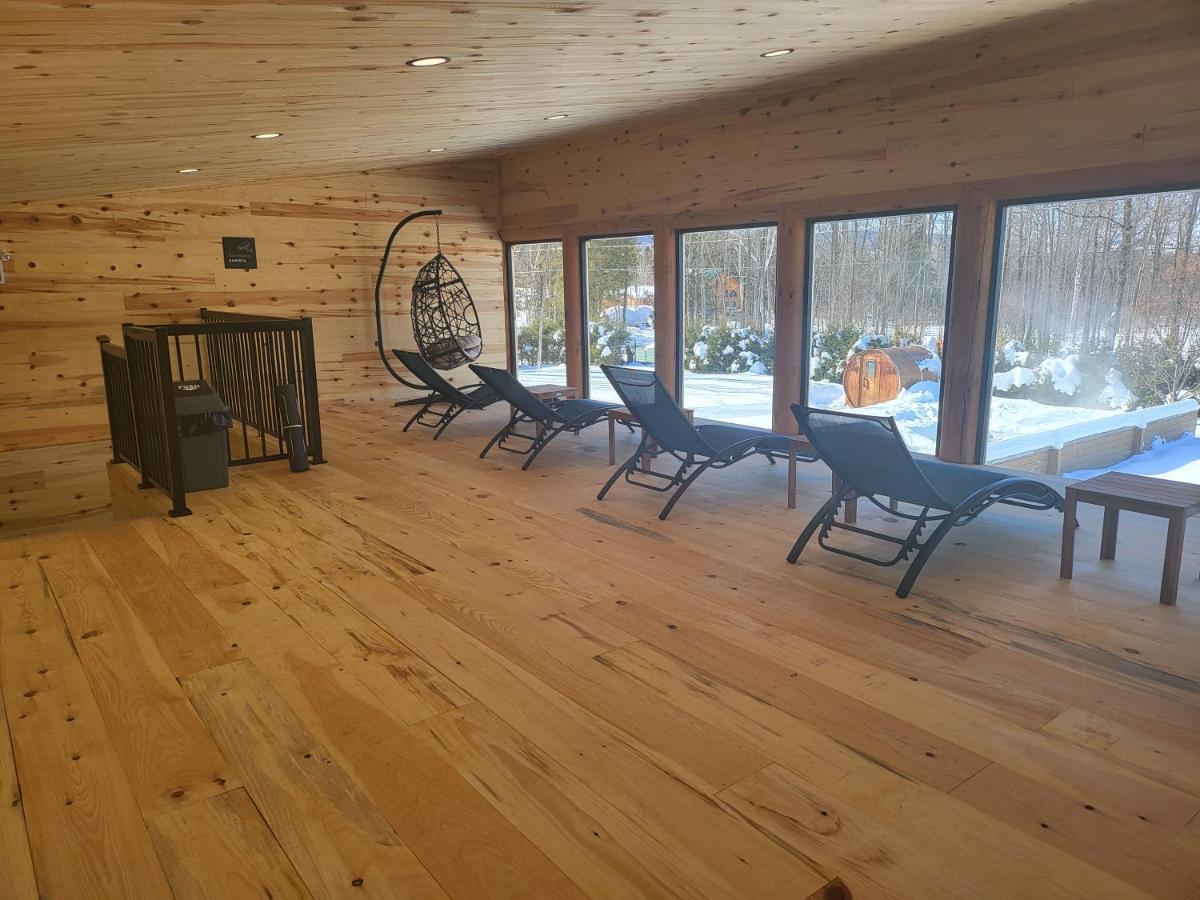 Chalets Et Spa Lac Saint-Jean Чемборд Екстер'єр фото